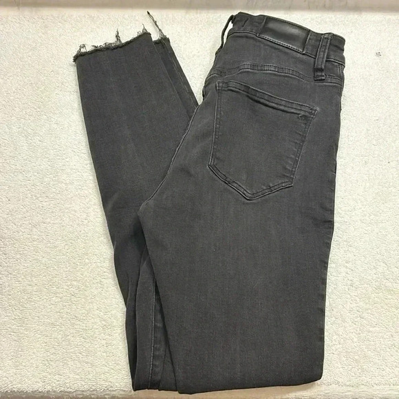 Madewell Denim - Madewell Curvy High Rise Skinny Black Raw Hem Jeans Size 26